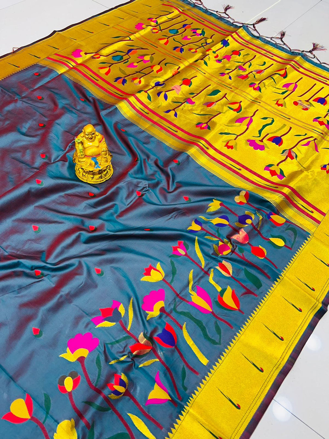 Outstanding Grey Paithani Silk With Woebegone Blouse Piece