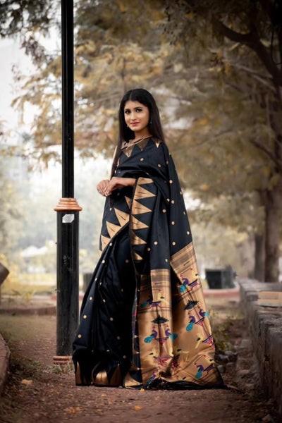 Unequalled Black Paithani Silk Saree With Energetic Blouse Piece