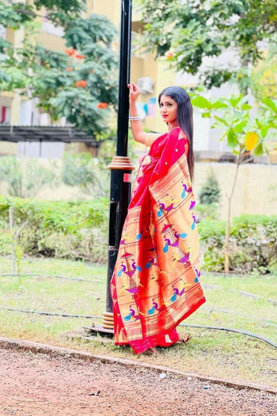 Elegant Red Paithani Silk Saree With Energetic Blouse Piece