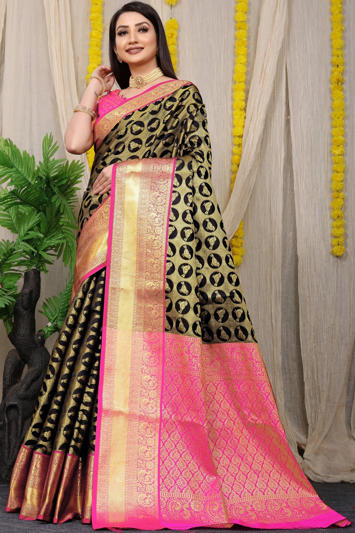 Breathtaking Black Kanjivaram Silk With Palimpsest Blouse Piece