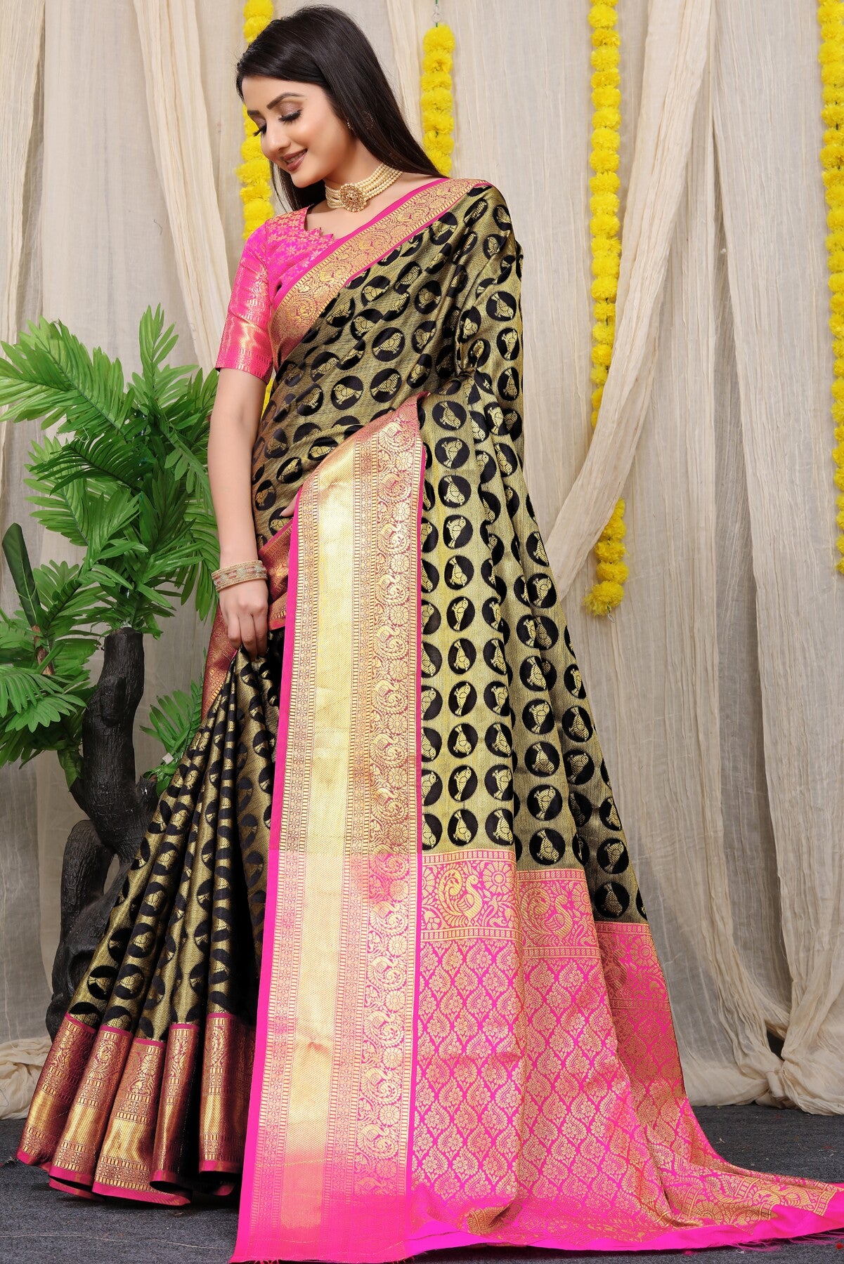 Breathtaking Black Kanjivaram Silk With Palimpsest Blouse Piece