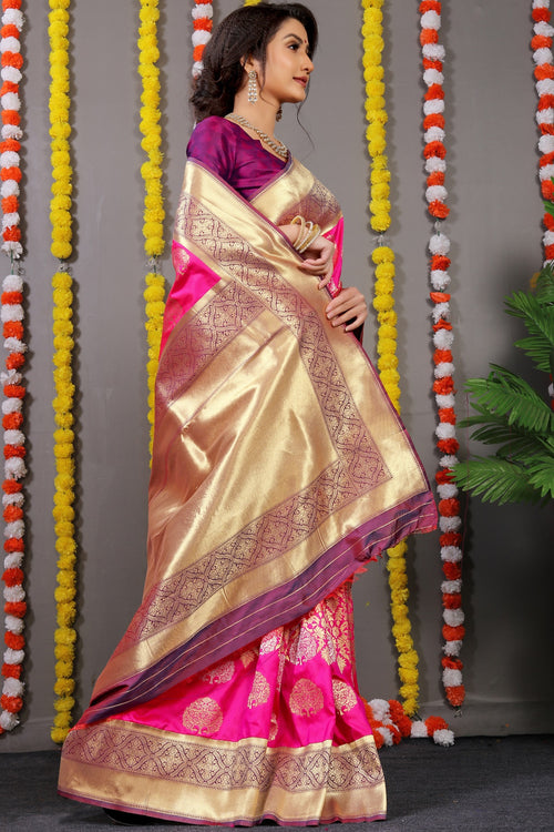 Load image into Gallery viewer, Easy on the eyes Dark Pink Banarasi Silk Saree With Comely Blouse Piece
