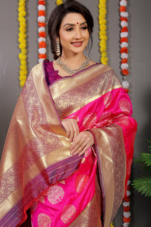 Load image into Gallery viewer, Easy on the eyes Dark Pink Banarasi Silk Saree With Comely Blouse Piece
