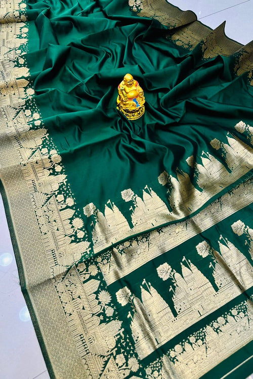 Load image into Gallery viewer, Groovy Dark Green Soft Banarasi Silk Saree With Conflate Blouse Piece
