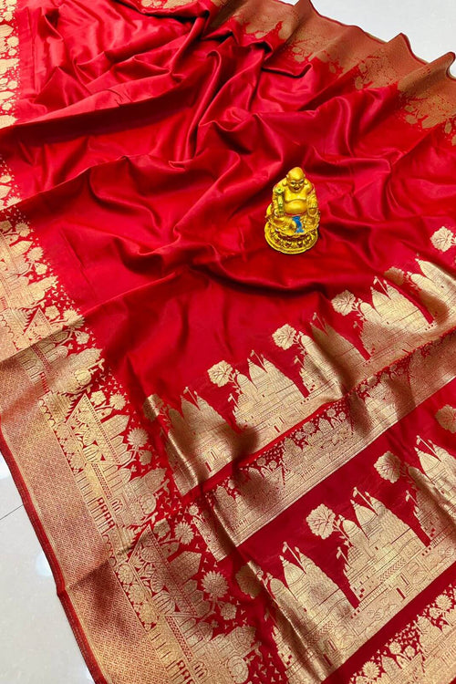 Load image into Gallery viewer, Beauteous Red Soft Banarasi Silk Saree With Vestigial Blouse Piece
