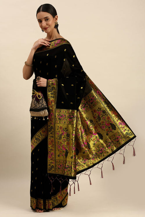 Load image into Gallery viewer, Adoring Black Paithani Silk Saree With Ethnic Blouse Piece
