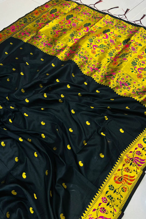 Load image into Gallery viewer, Adoring Black Paithani Silk Saree With Ethnic Blouse Piece
