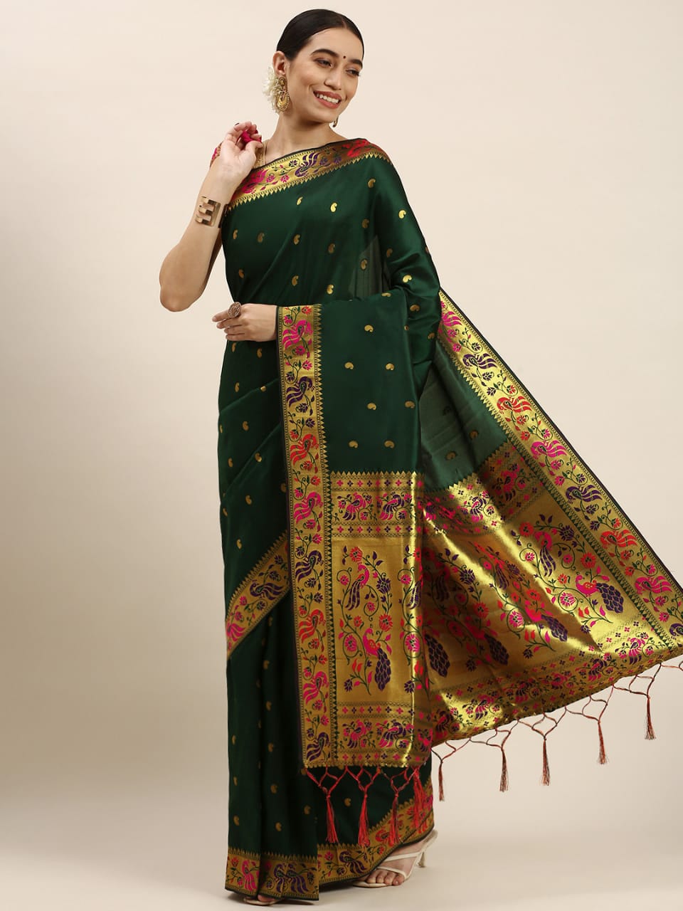 Demesne Dark Green Paithani Silk Saree With Evanescent Blouse Piece