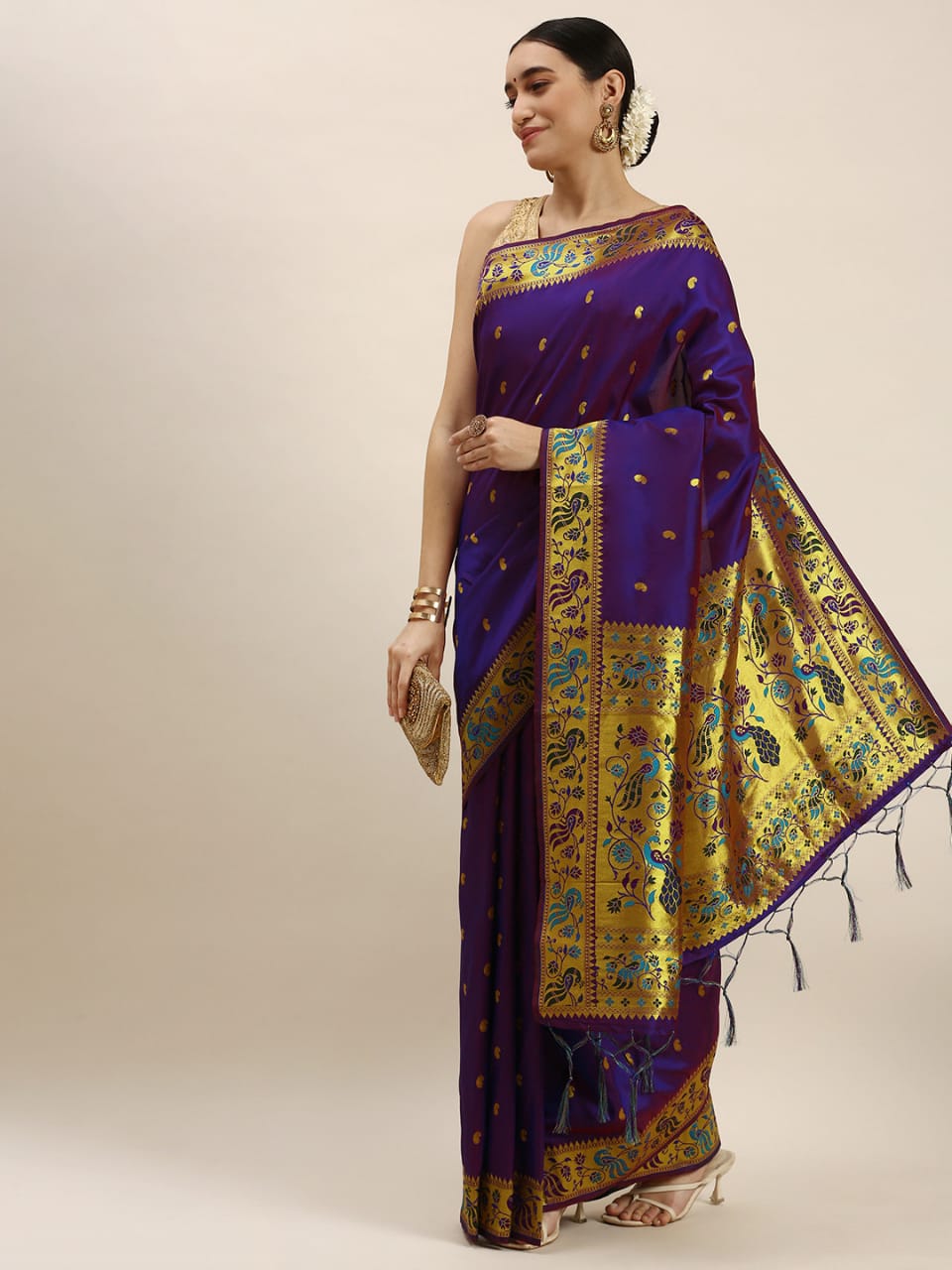 Unequalled Purple Paithani Silk Saree With Profuse Blouse Piece