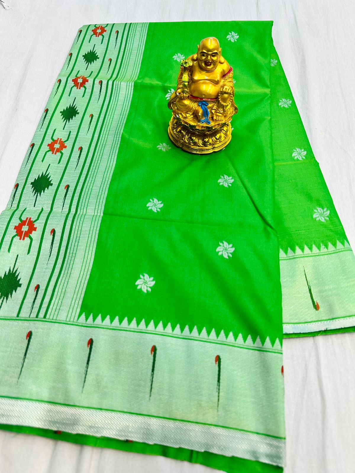 Amiable Green Paithani Silk Saree With Nemesis Blouse Piece