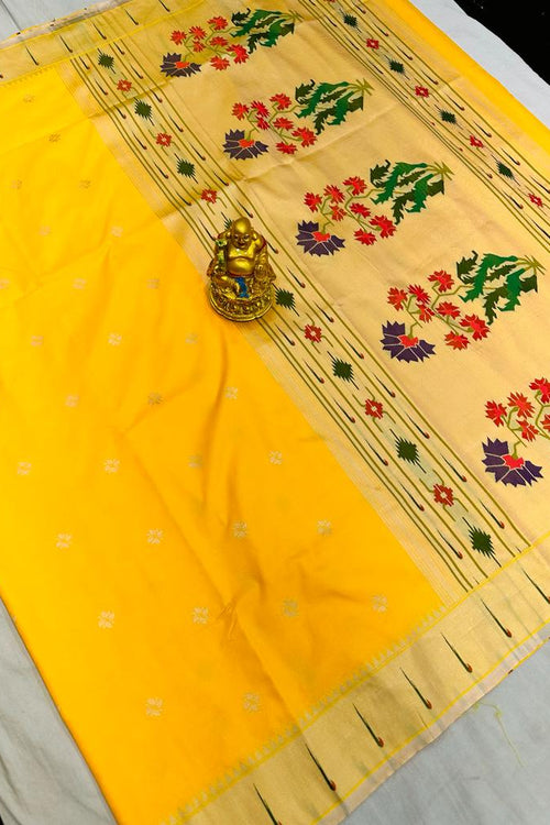 Load image into Gallery viewer, Incredible Yellow Paithani Silk Saree With Mesmeric Blouse Piece
