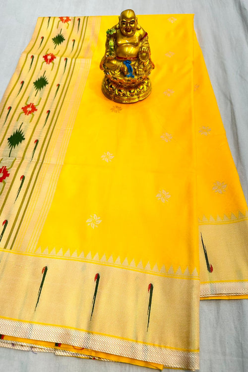 Load image into Gallery viewer, Incredible Yellow Paithani Silk Saree With Mesmeric Blouse Piece
