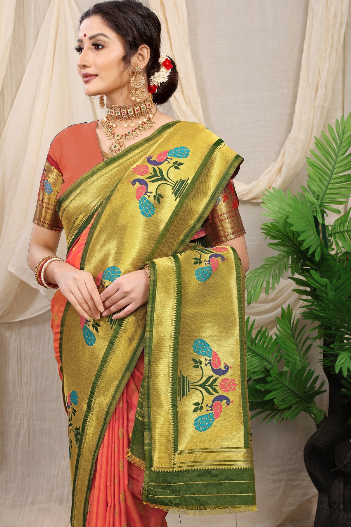 Captivating Peach Paithani Silk Saree With Splendorous Blouse Piece