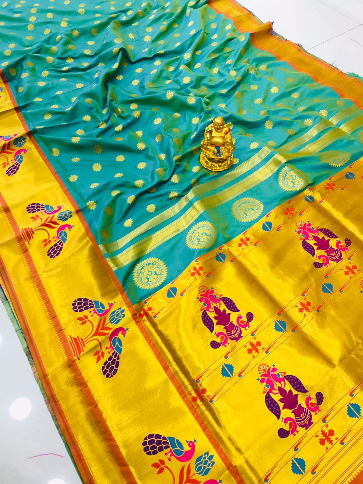 Radiant Turquoise Paithani Silk Saree With Splendorous Blouse Piece