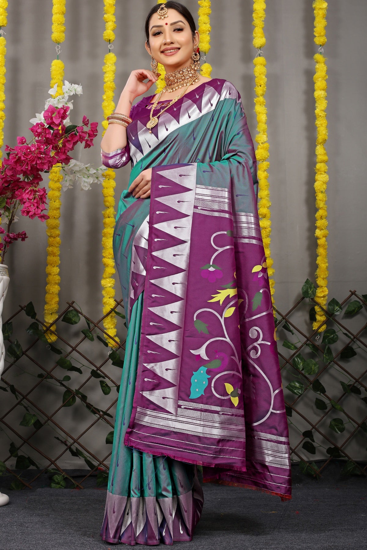 Susurrous Rama Paithani Silk Saree With Appealing Blouse Piece