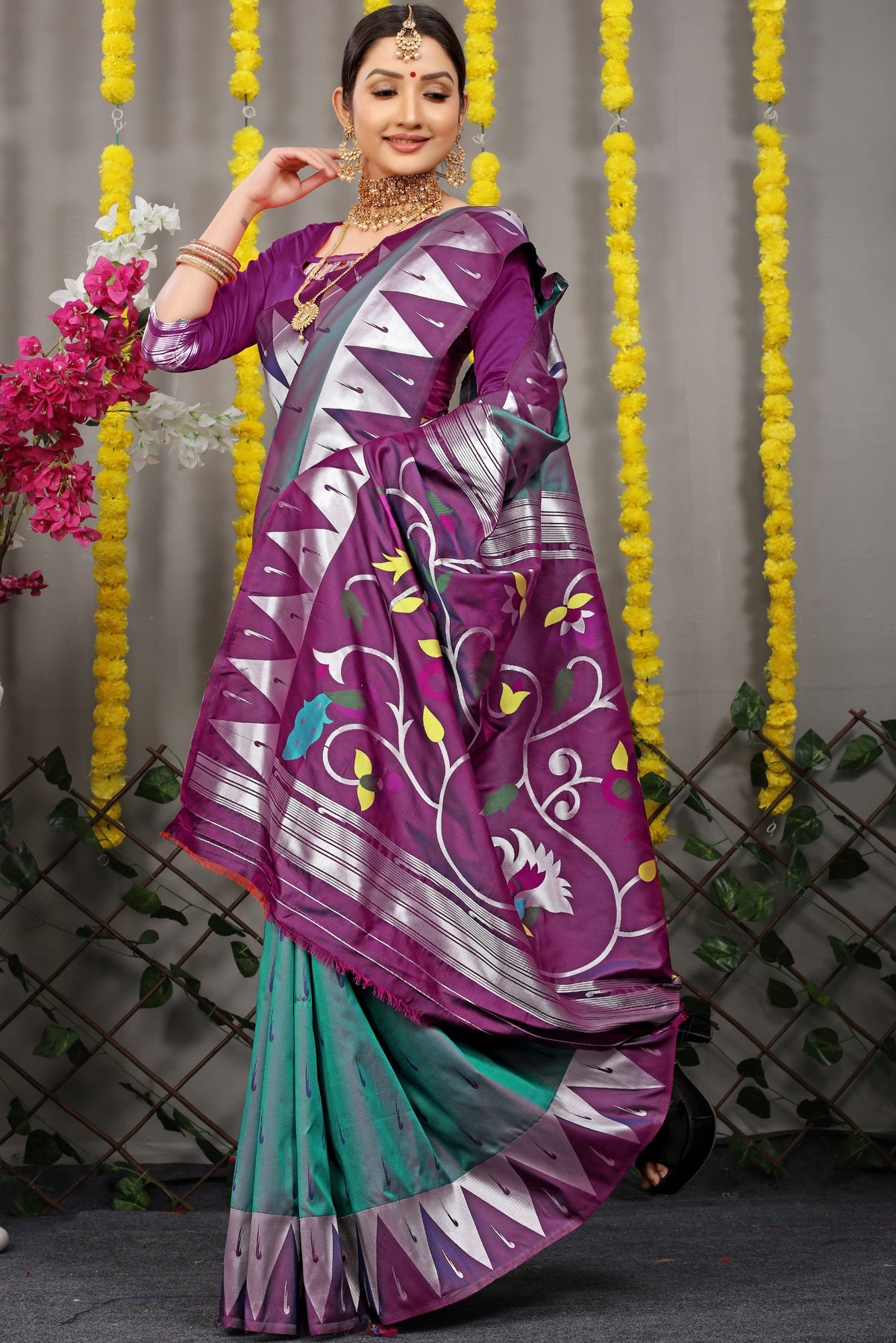 Susurrous Rama Paithani Silk Saree With Appealing Blouse Piece