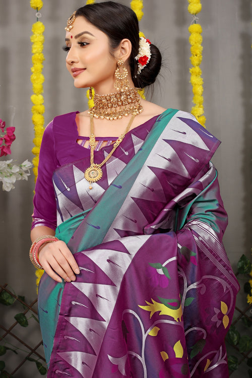 Load image into Gallery viewer, Susurrous Rama Paithani Silk Saree With Appealing Blouse Piece
