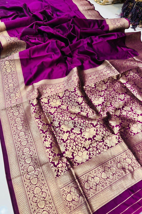 Load image into Gallery viewer, Alluring Purple Soft Banarasi Silk Saree With Intricate Blouse Piece
