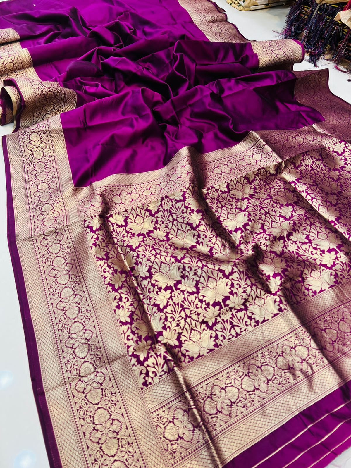 Alluring Purple Soft Banarasi Silk Saree With Intricate Blouse Piece