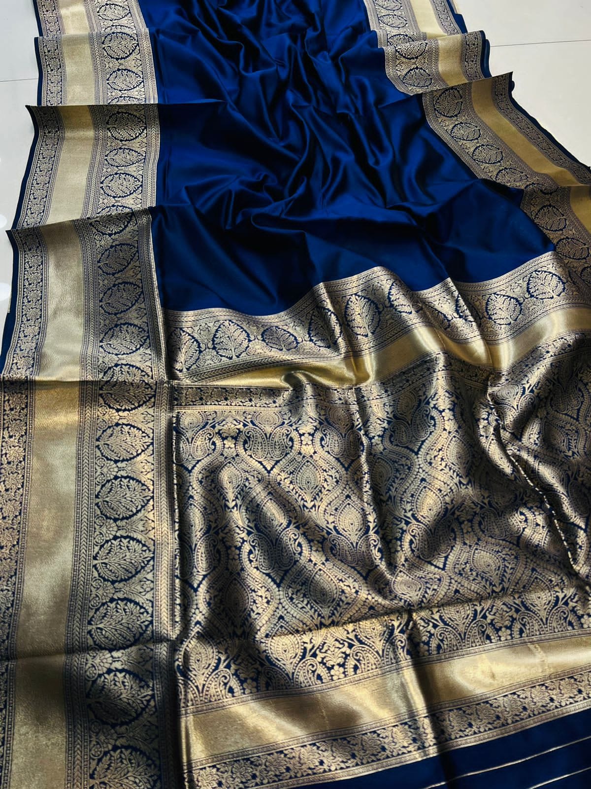 Intricate Navy Blue Soft Banarasi Silk Saree With Nemesis Blouse Piece