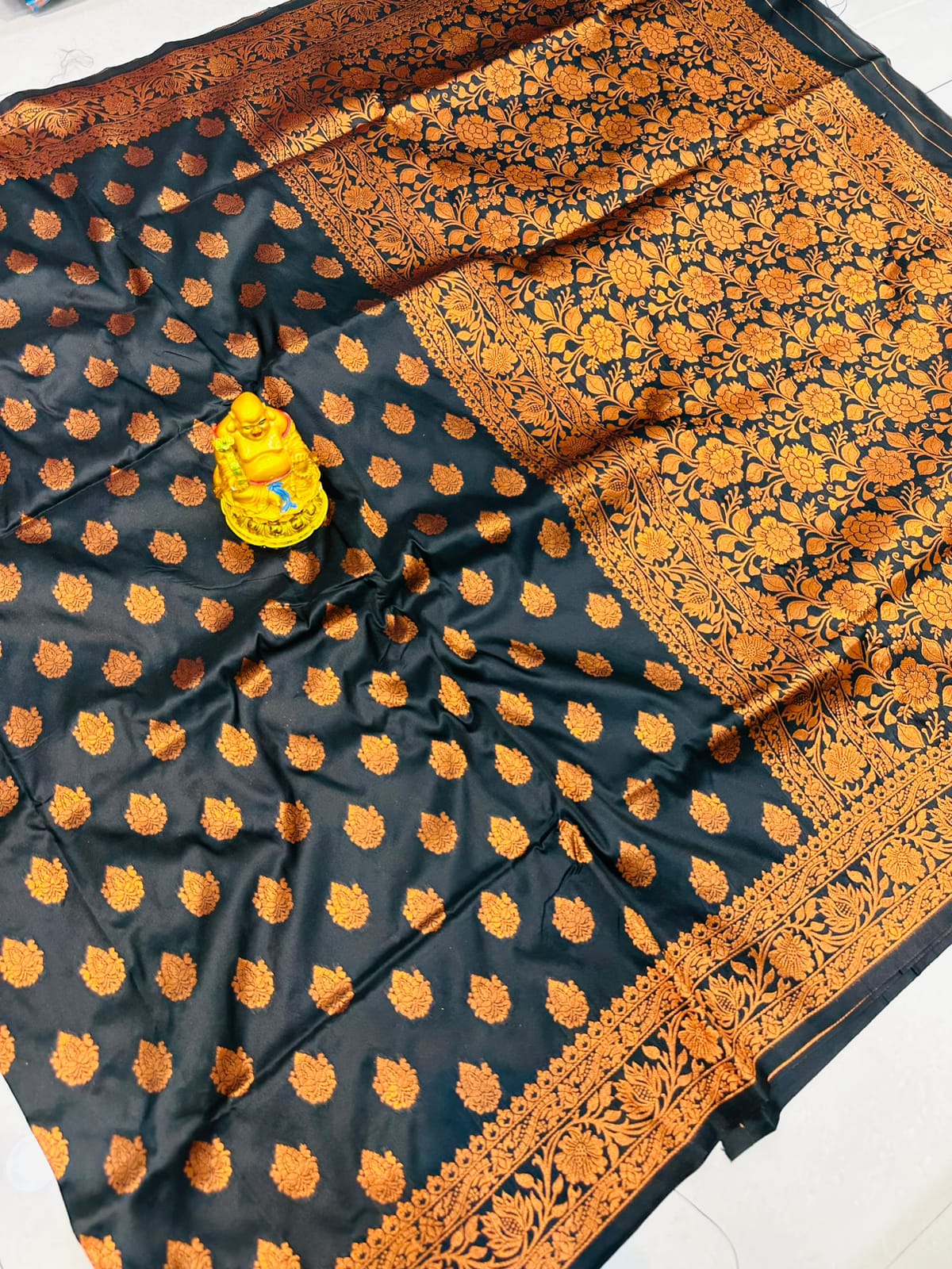 Quintessential Black Soft Banarasi Silk Saree With Nemesis Blouse Piece