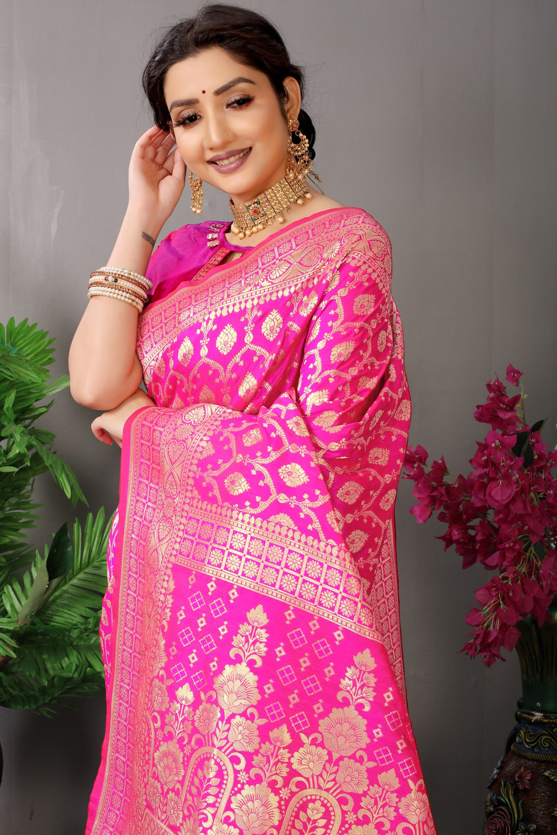 Eye-catching Dark Pink Banarasi Silk Saree With Fairytale Blouse Piece