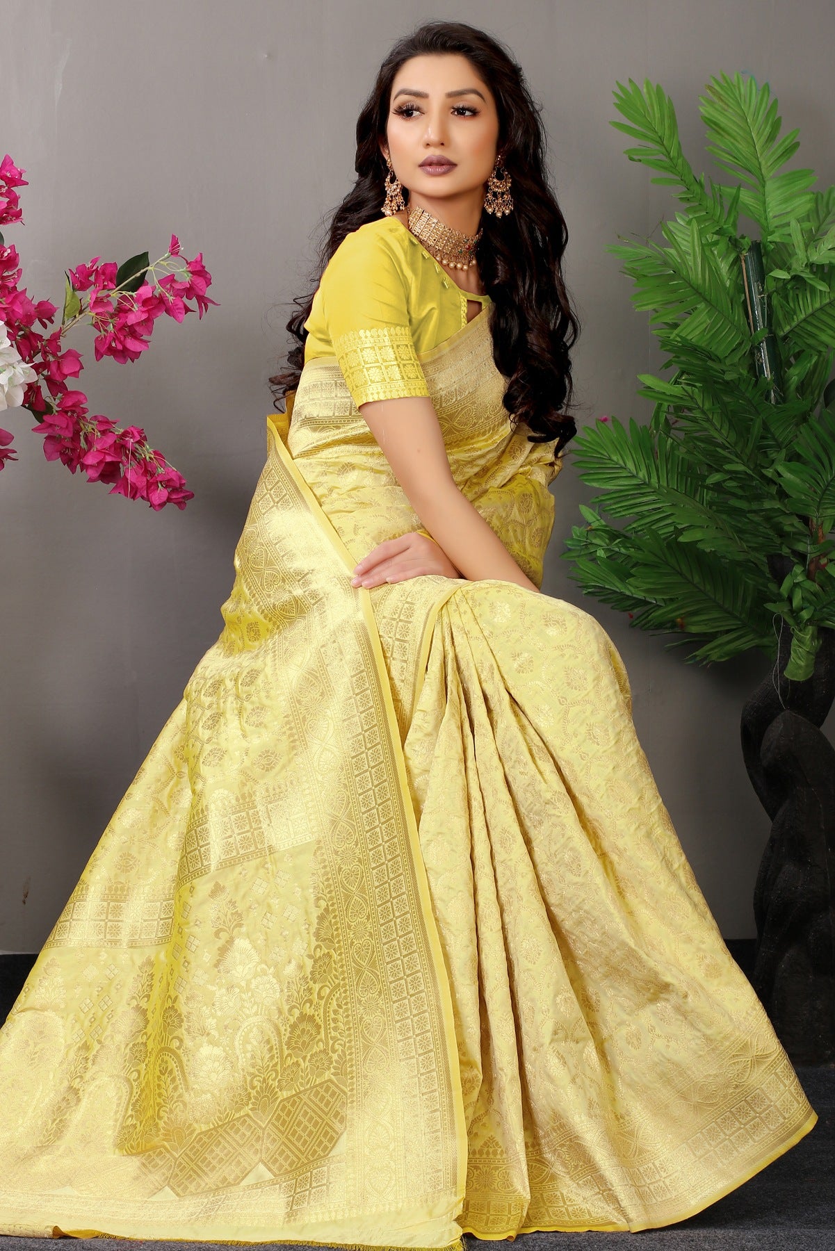 Girlish Lemon Banarasi Silk Saree With Fairytale Blouse Piece