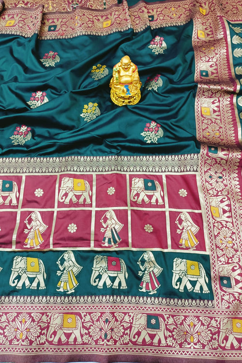 Load image into Gallery viewer, Splendorous Rama Patola Silk Saree With Groovy Blouse Piece
