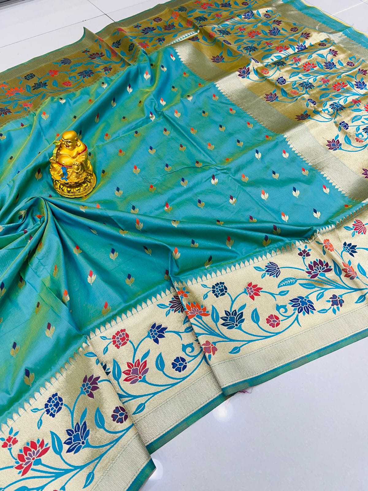 Super extravagant Firozi Paithani Silk Saree With Blissful Blouse Piece