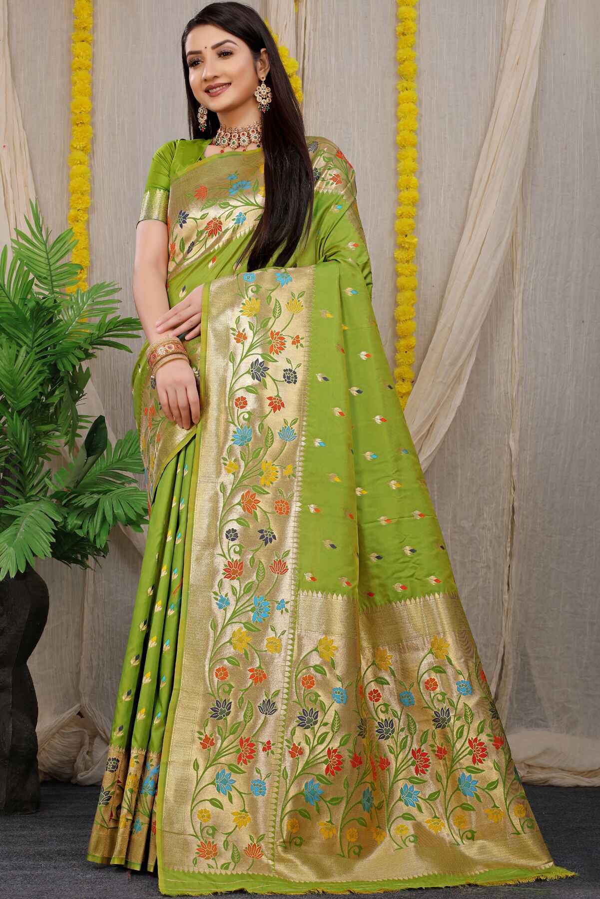 Traditional Green Paithani Silk Saree With Blissful Blouse Piece