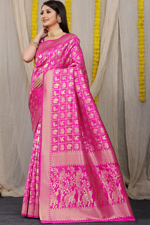 Load image into Gallery viewer, Surpassing Dark Pink Banarasi Silk Saree With Sensational Blouse Piece
