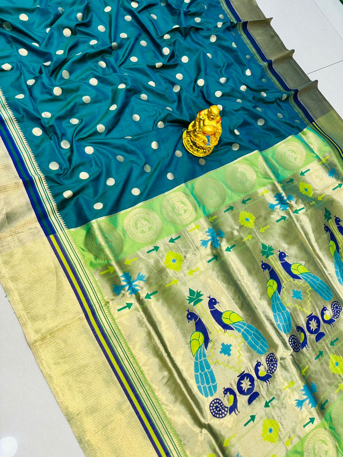 Traditional Rama Paithani Silk Saree With Demure Blouse Piece