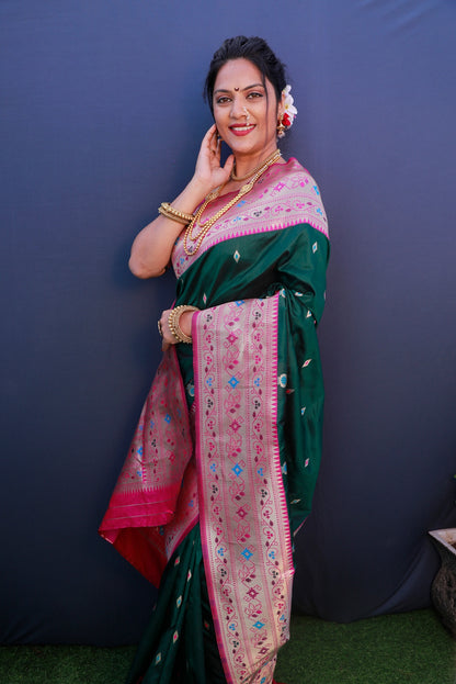Deserving Dark Green Paithani Silk Saree With Classy Blouse Piece