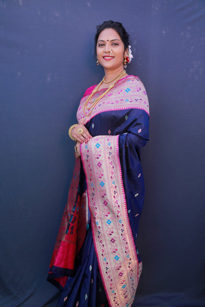 Eye-catching Navy Blue Paithani Silk Saree With Classy Blouse Piece