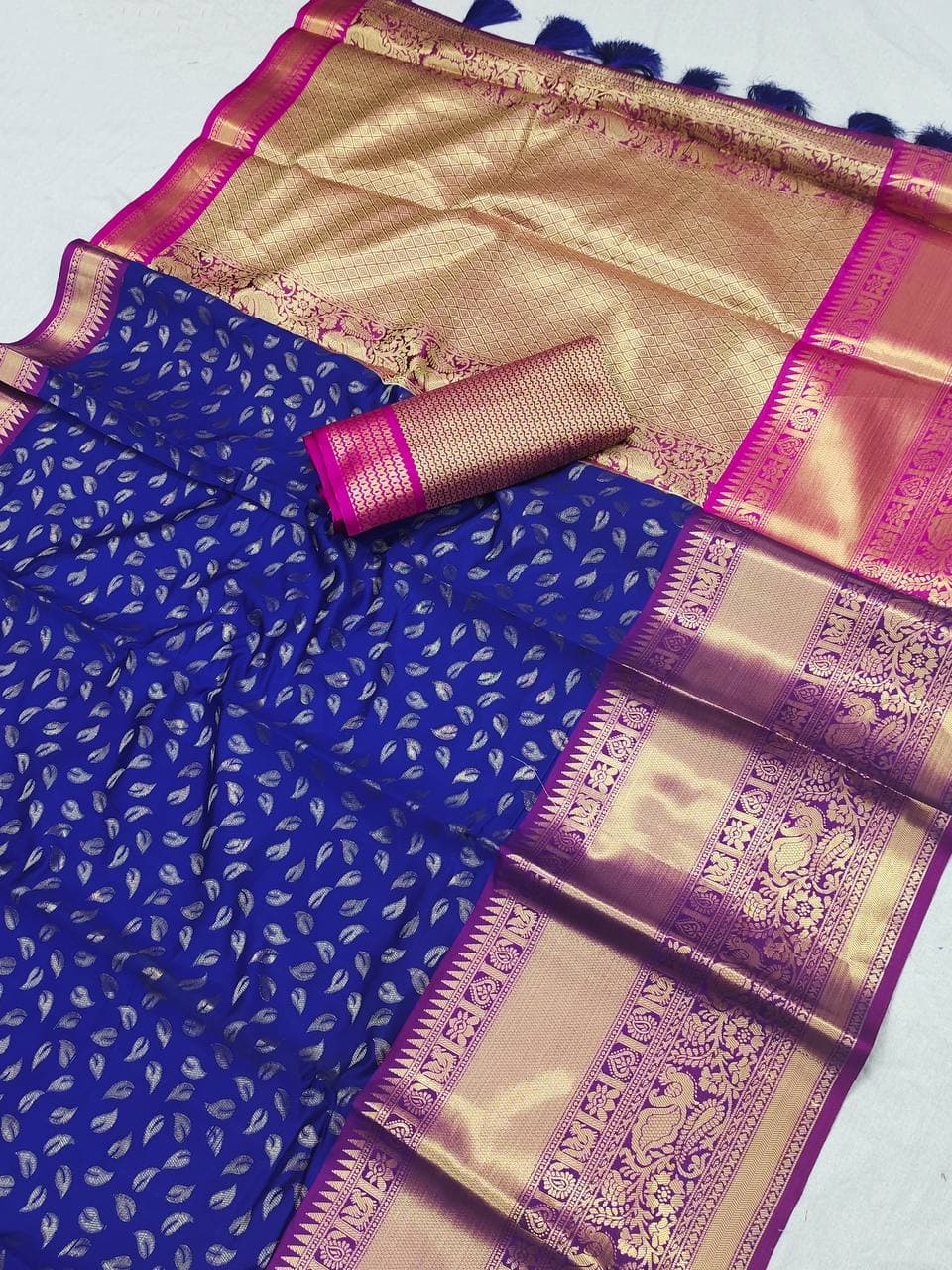 Conflate Blue Banarasi Silk Saree With Rich Blouse Piece