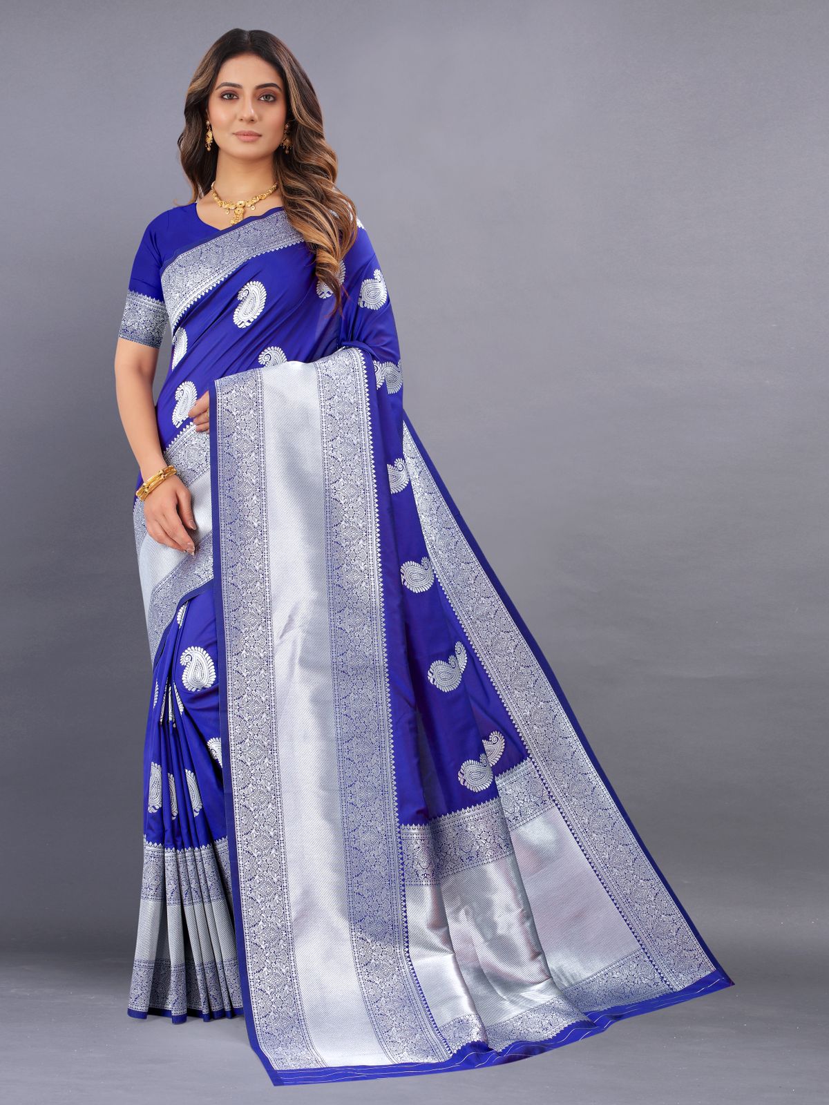 Flamboyant Blue Banarasi Silk Saree With Adorabel Blouse Piece