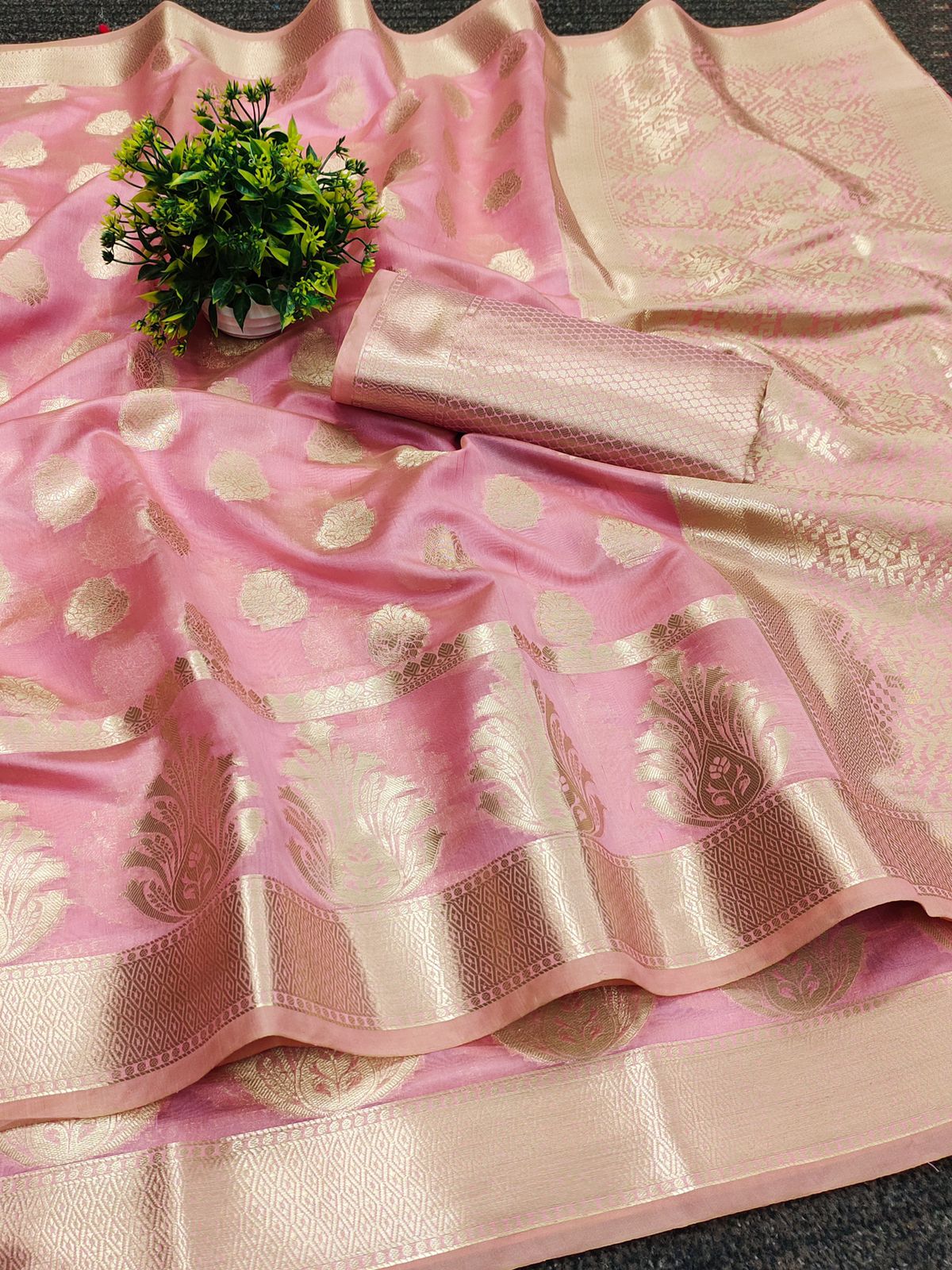 Luxuriant Baby Pink Organza Silk Saree With Comely Blouse Piece
