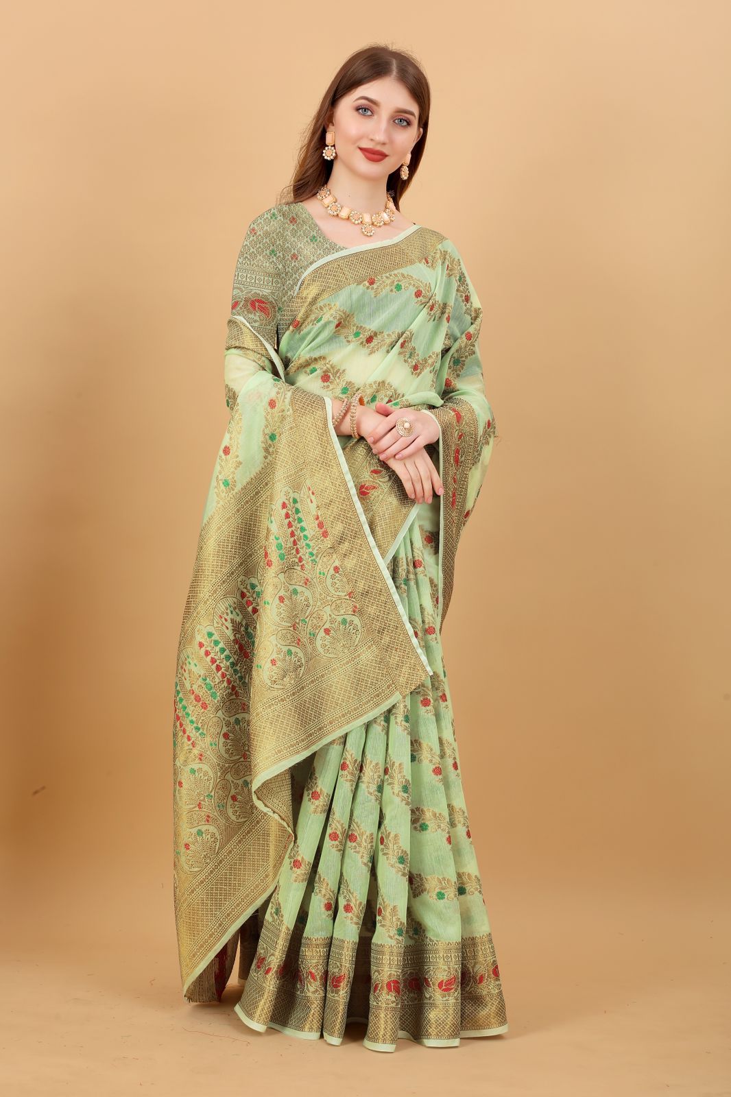 Prominent Green Linen Silk With Stylish Blouse Piece