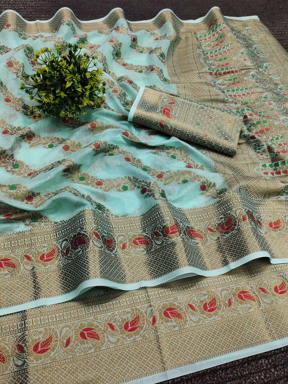 Mesmeric Sky Linen Silk With Stylish Blouse Piece