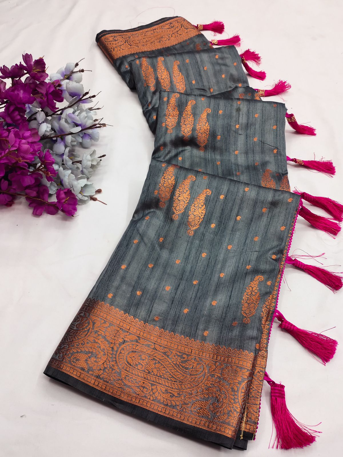 Engrossing Grey Soft Banarasi Silk Saree With Incomparable Blouse Piece