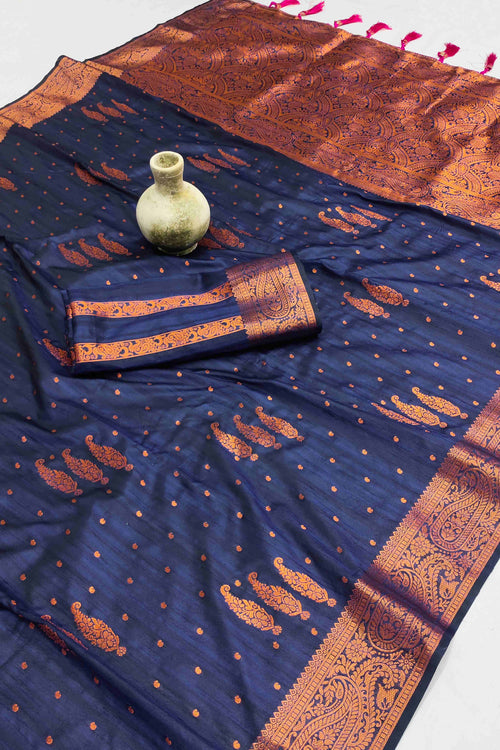 Load image into Gallery viewer, Breathtaking Navy Blue Soft Banarasi Silk Saree With Incomparable Blouse Piece
