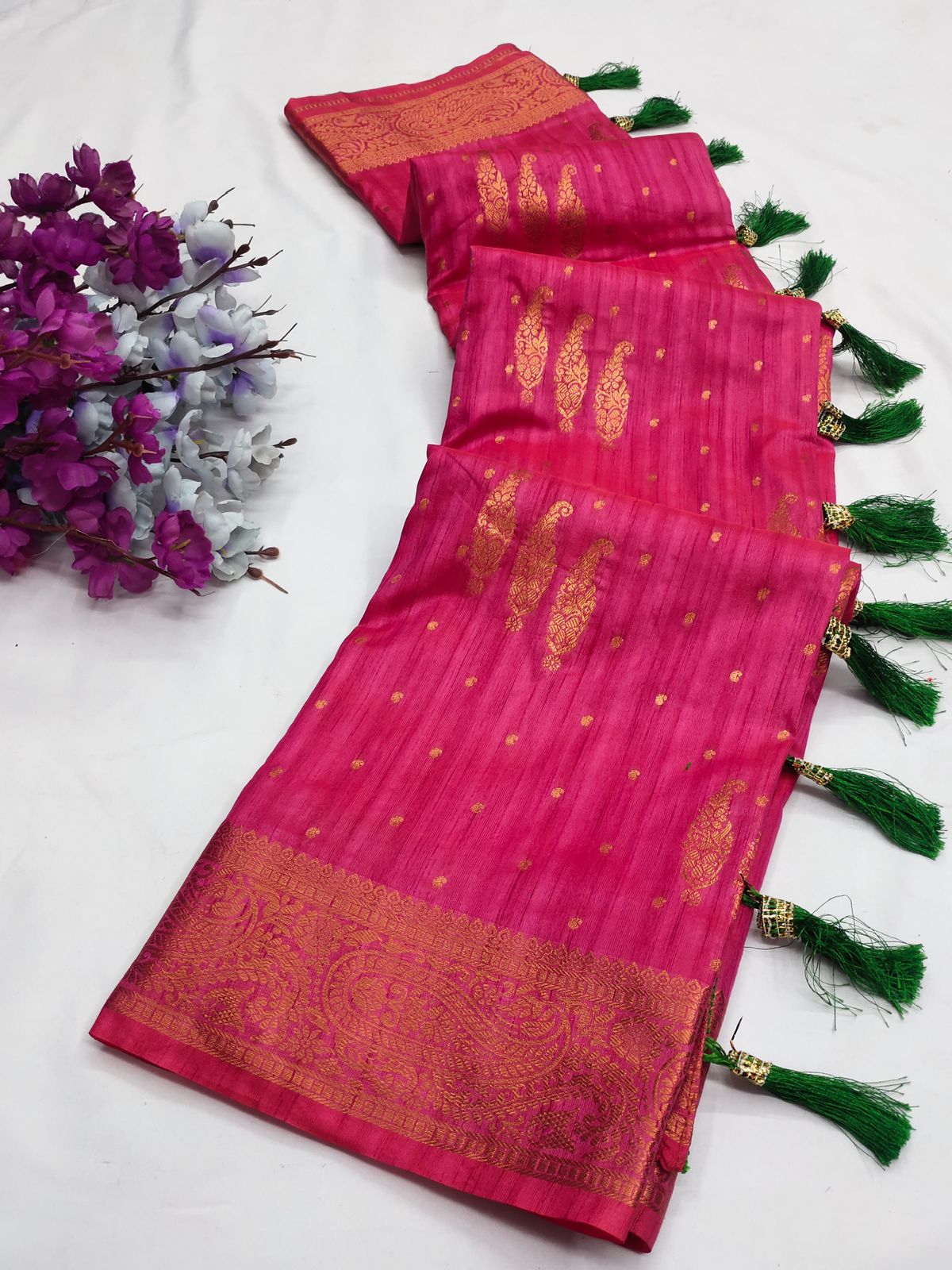 Adorable Pink Soft Banarasi Silk Saree With Incomparable Blouse Piece