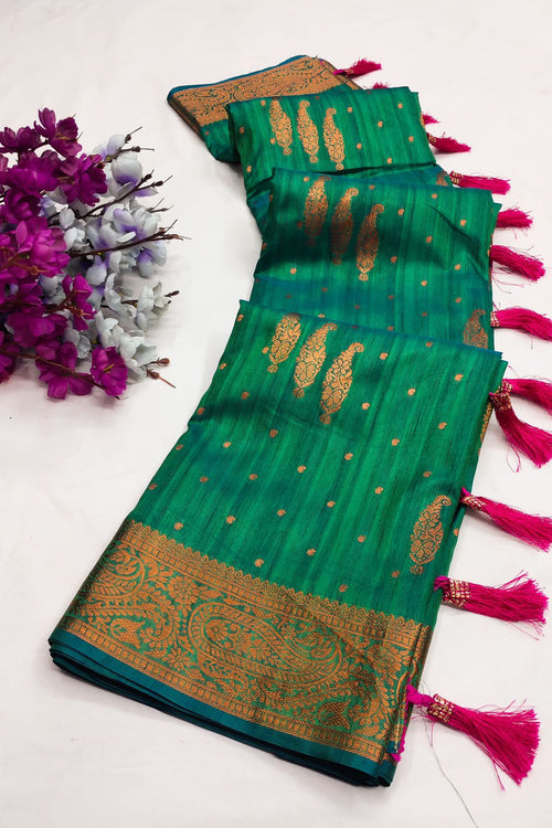 Load image into Gallery viewer, Arresting Rama Soft Banarasi Silk Saree With Incomparable Blouse Piece
