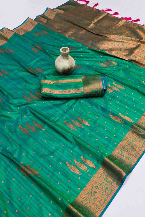 Load image into Gallery viewer, Arresting Rama Soft Banarasi Silk Saree With Incomparable Blouse Piece
