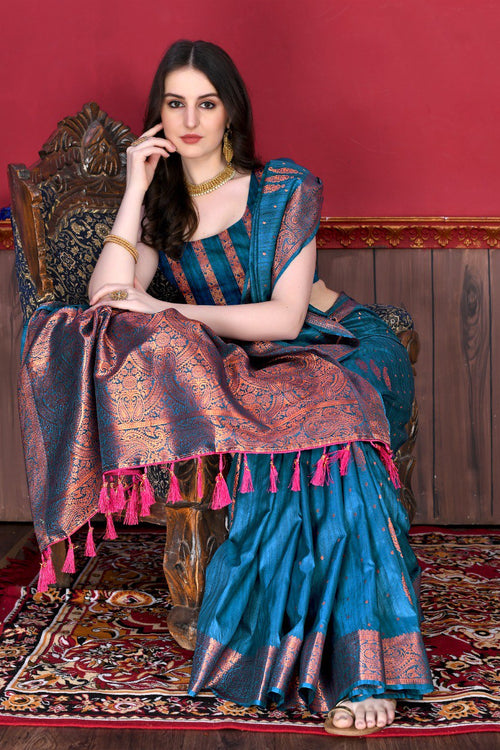 Load image into Gallery viewer, Captivating Teal Blue Soft Banarasi Silk Saree With Incomparable Blouse Piece
