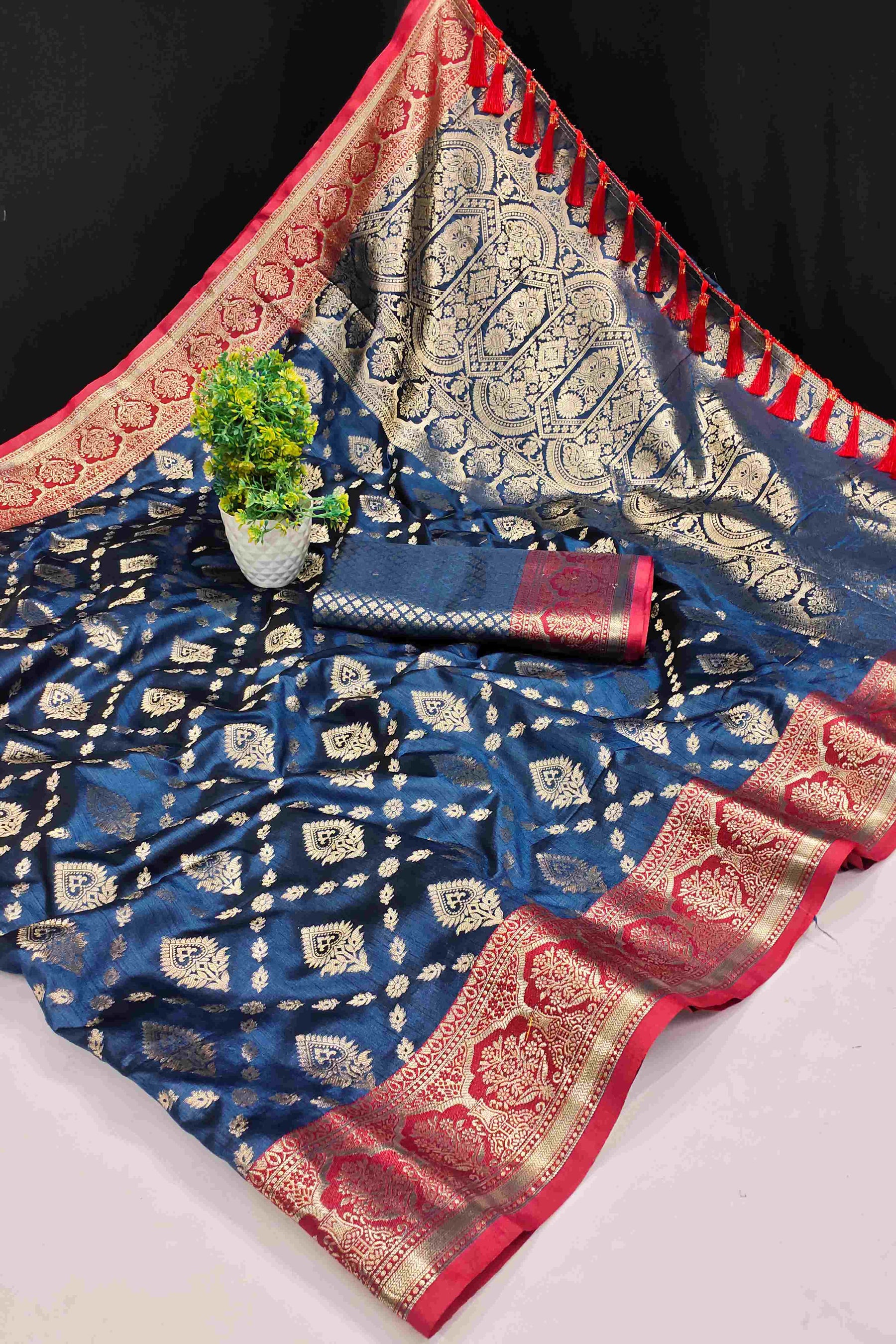 Designer Navy Blue Banarasi Silk Saree With Classic Blouse Piece