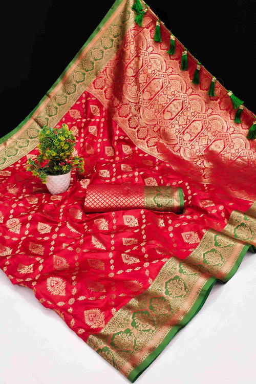 Get the Latest Green and Red Handloom Banarasi Silk Saree with Contrast  Border - Shop Now! - Buy Now