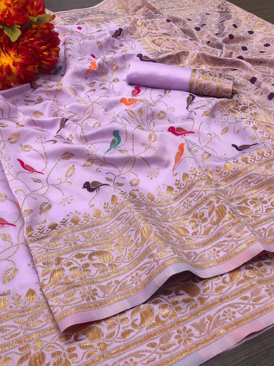 Classy Lavendor Soft Banarasi Silk Saree With Panoply Blouse Piece