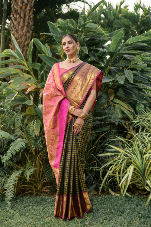 Load image into Gallery viewer, Glamorous Black Soft Banarasi Silk Saree With Bewitching Blouse Piece
