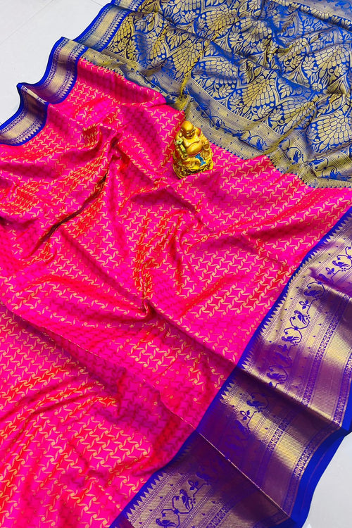 Load image into Gallery viewer, Lovely Dark Pink Soft Banarasi Silk Saree With Bewitching Blouse Piece
